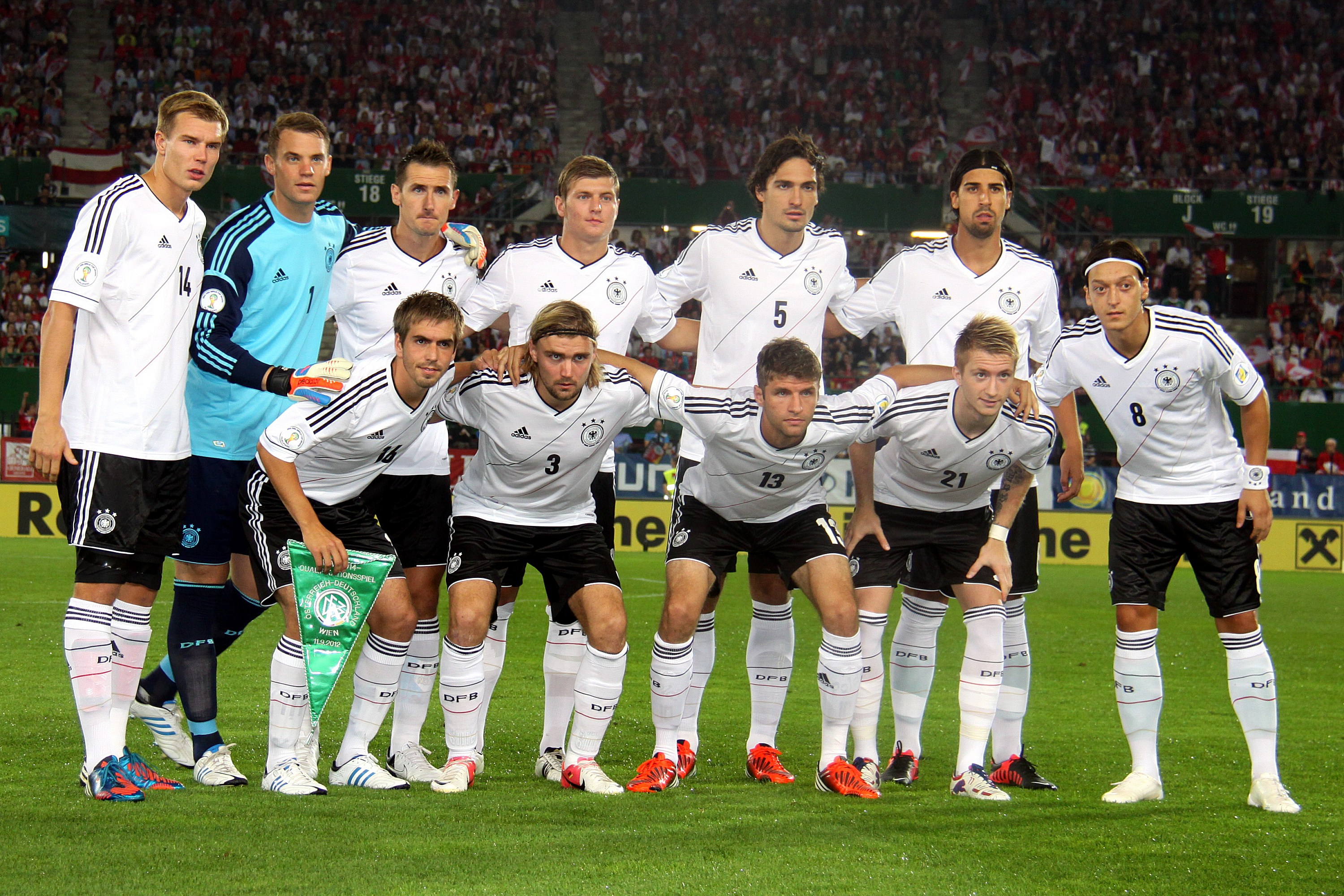 FIFA_WC-qualification_2014_-_Austria_vs._Germany_2012-09-11_(03).jpg