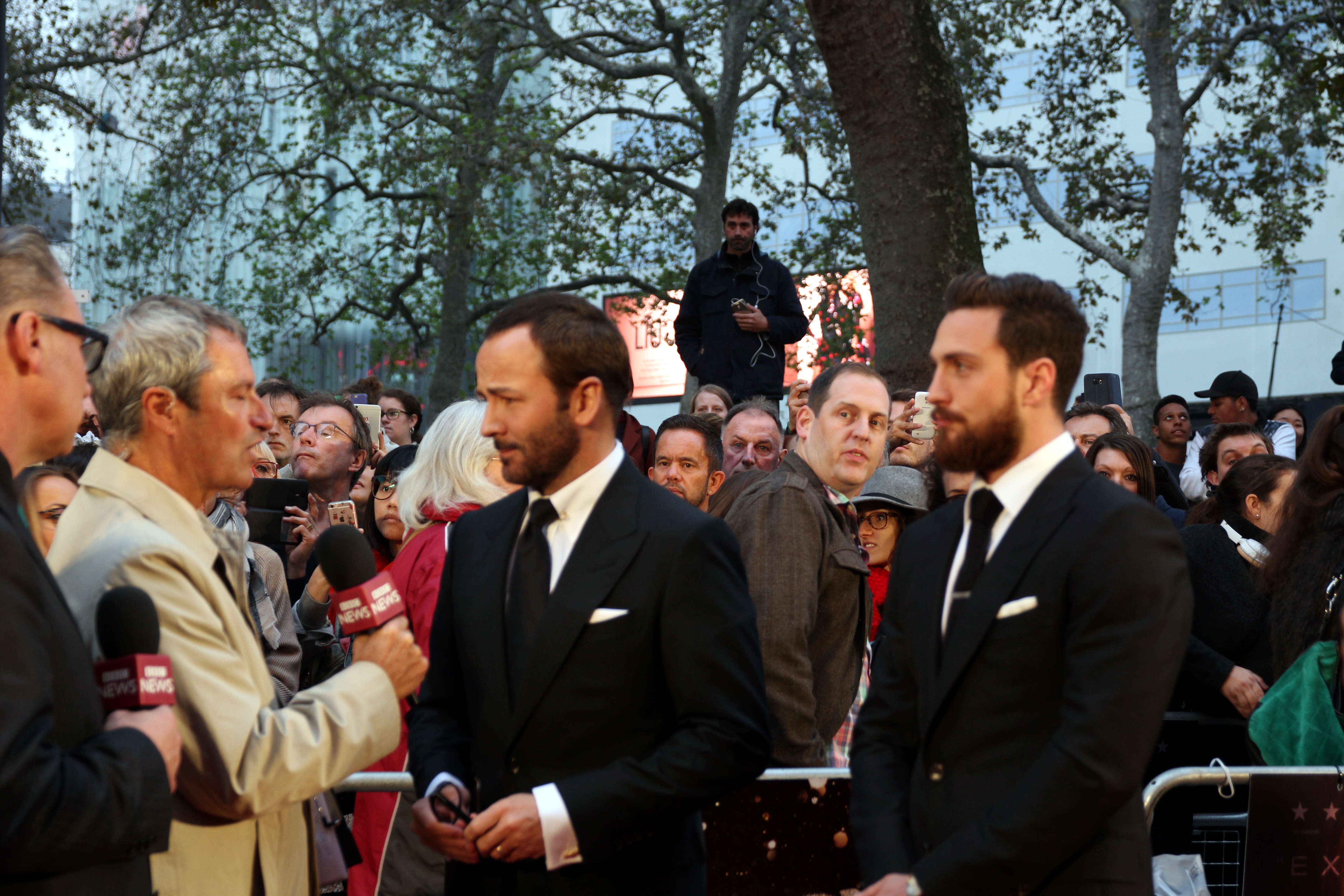 File:Gavin Esler and Mark Kermode interview Tom Ford and Aaron  Taylor-Johnson at Nocturnal Animals (29695917234).jpg - Wikimedia Commons