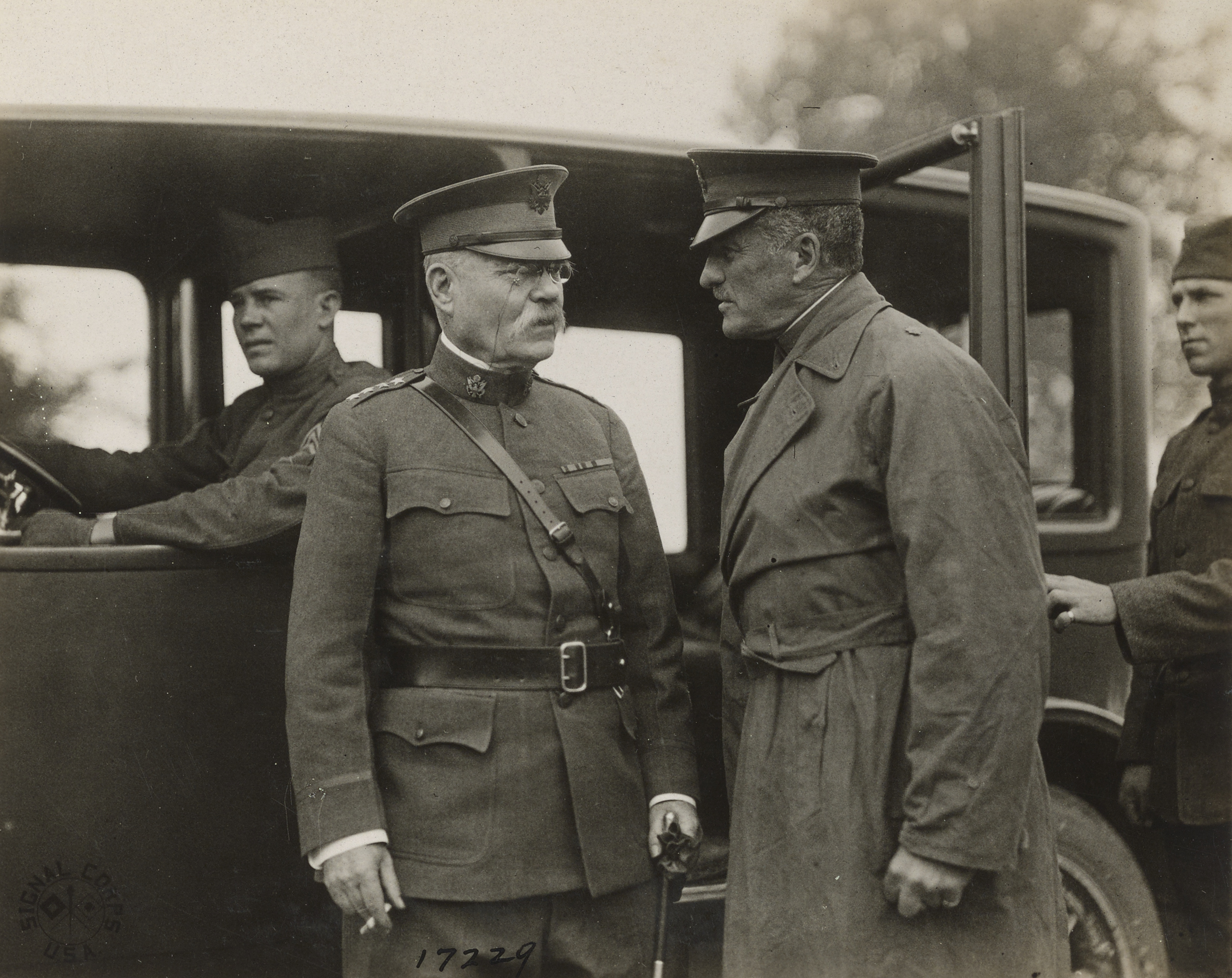 File:General Tasker Bliss and Major Robert Bacon, 1918 NARA - 55194546.jpg - Wikipedia