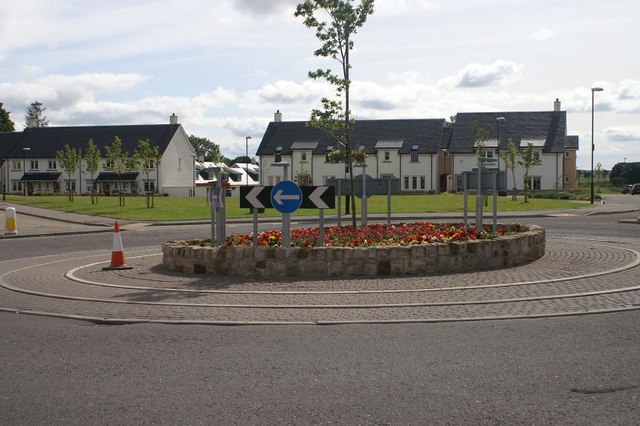 File:Howgate roundabout - geograph.org.uk - 891498.jpg