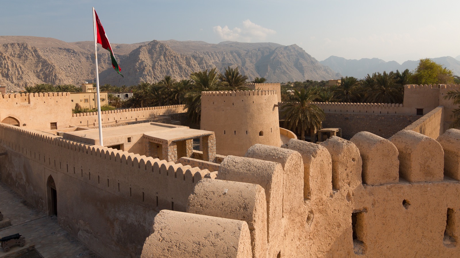 Khasab Fort (22997720081) (cropped).jpg
