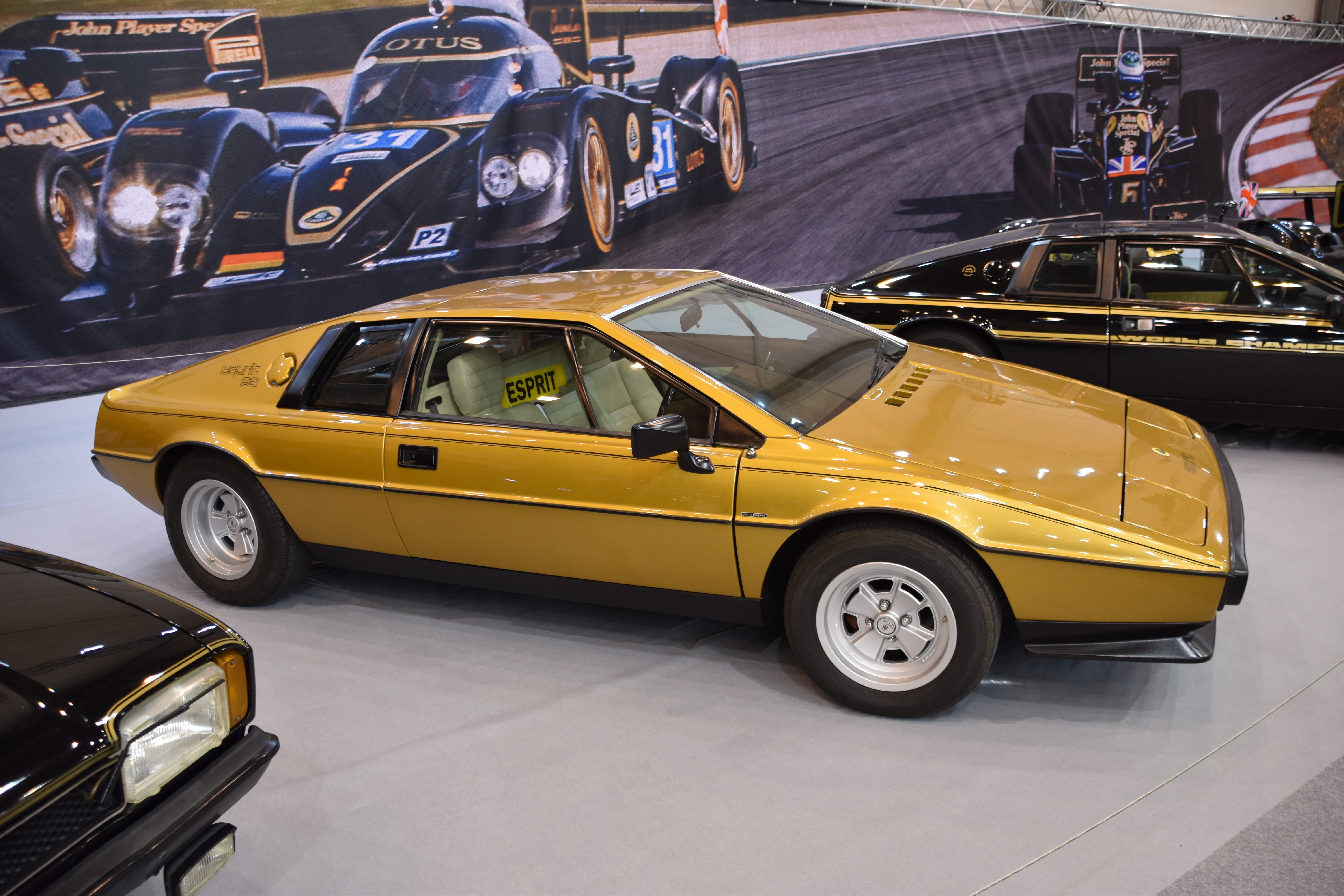 Lotus Esprit Type 82