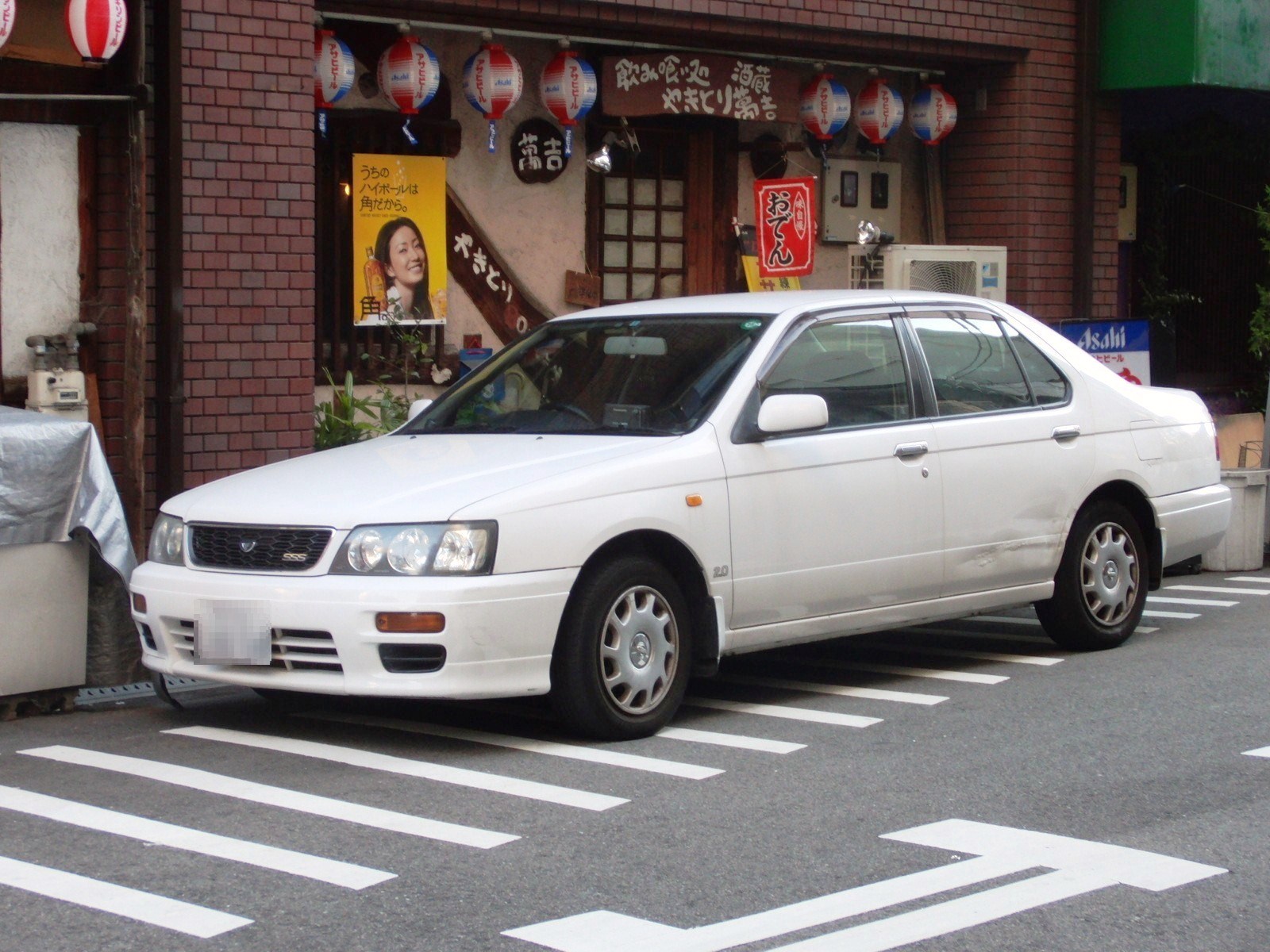 File:Nissan Bluebird (U13) SSS rear.jpg - Wikimedia Commons