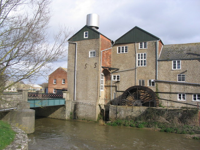 Palmer's Brewery, Bridport (with waterwheel) - geograph.org.uk - 347012