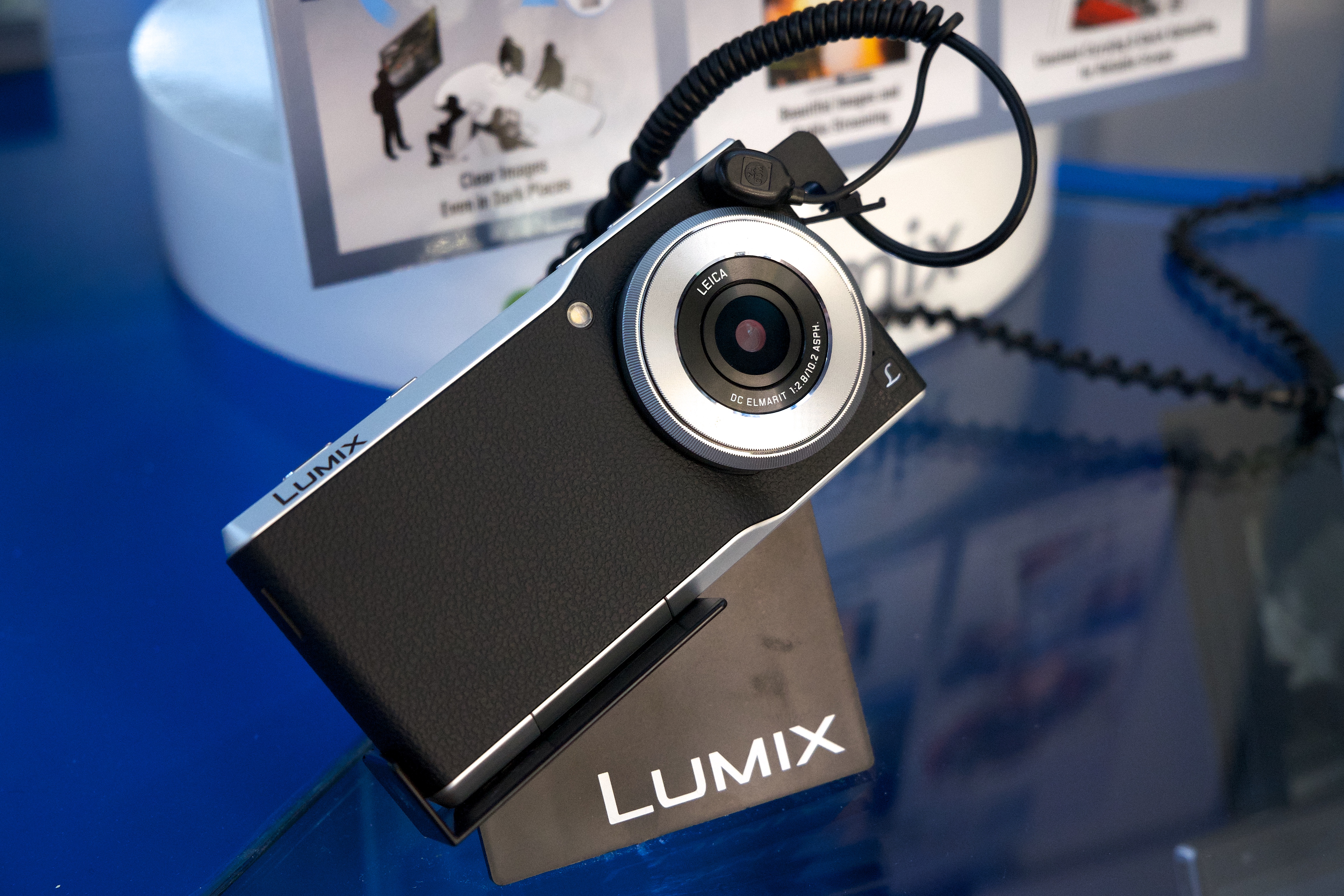 Panasonic Lumix DMC-CM1 - Wikipedia
