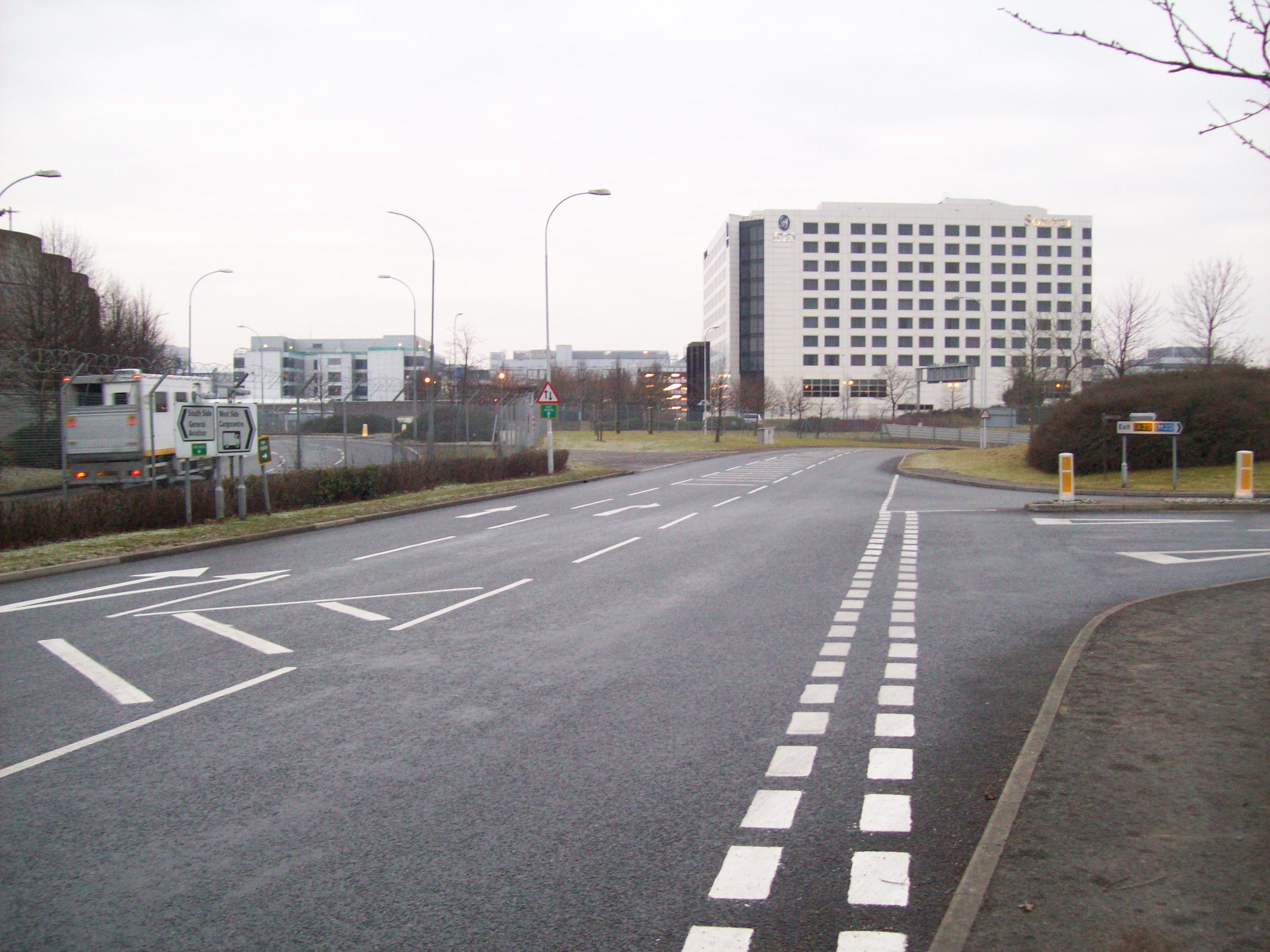 Дорога северный 2. Платц на границе. Платц организация. Parking Bay.