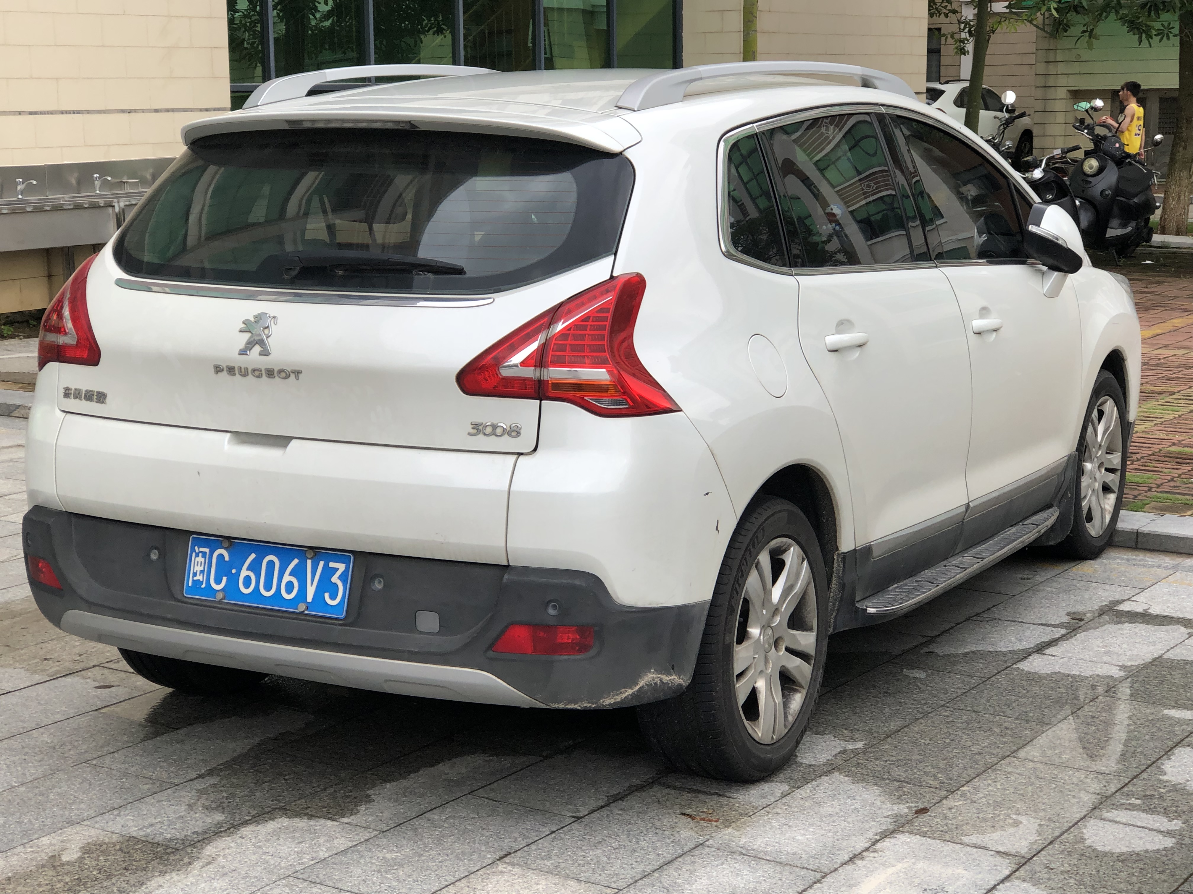 Peugeot 3008 — Wikipédia