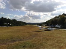 Runway 24 during the arrival of a glider pilot