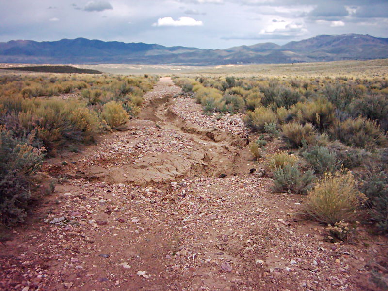 File:Rough Road (Modarelli Mine Road) - panoramio.jpg