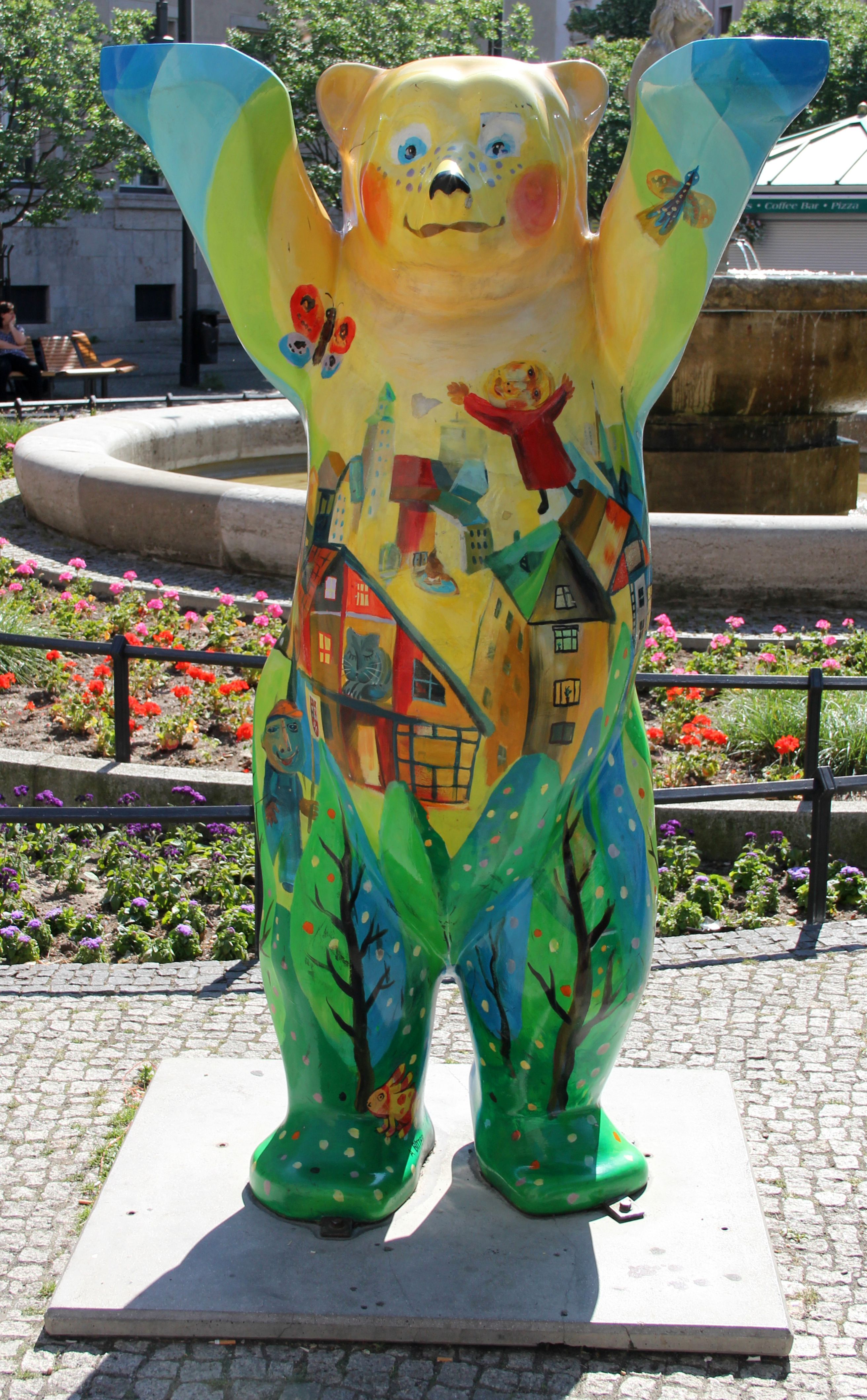 File:Skulptur Karl-Marx-Str 83 (Neukö) Buddy Bär.jpg - Wikimedia Commons