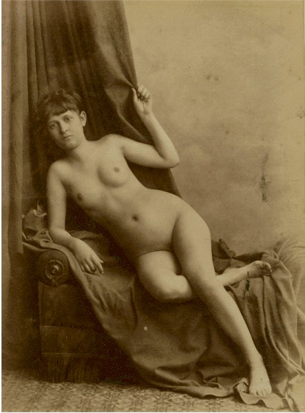 Free Vintage Nude Model - File:Vintage nude photograph 8.jpg - Wikimedia Commons