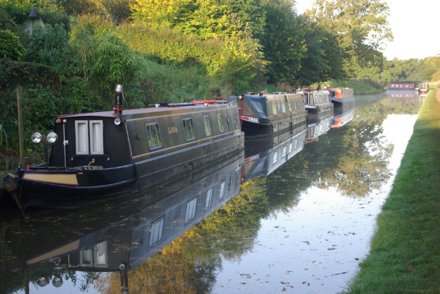 File:Whitchurch Arm - geograph.org.uk - 1004906.jpg