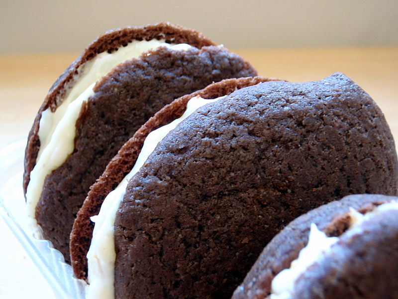 File:Whoopie pies on their side, March 2009.jpg