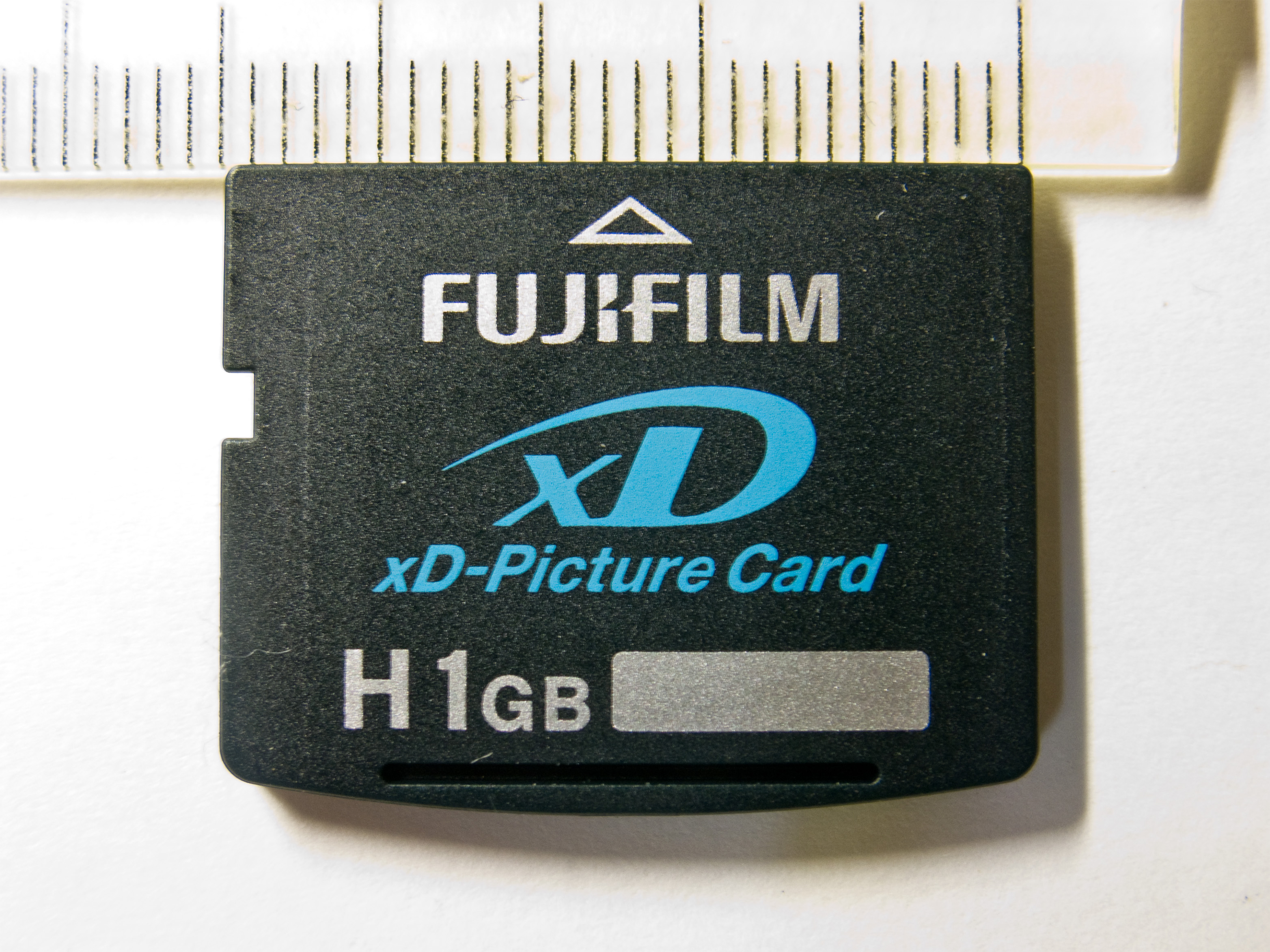 xD-ピクチャーカード3枚（512MB、1GB,2GB)オリンパス-