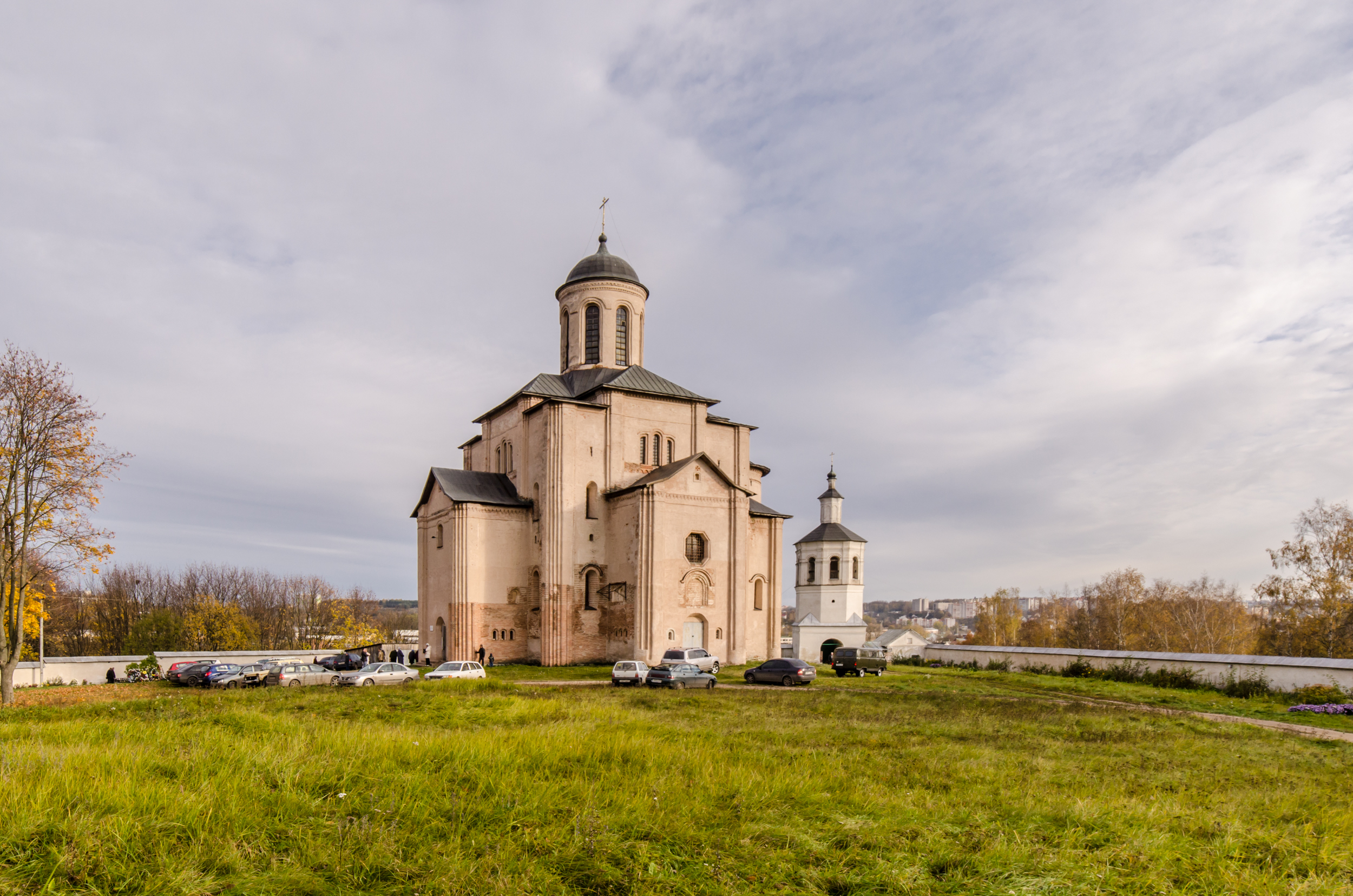 храм михаила архангела белый раст фото 116