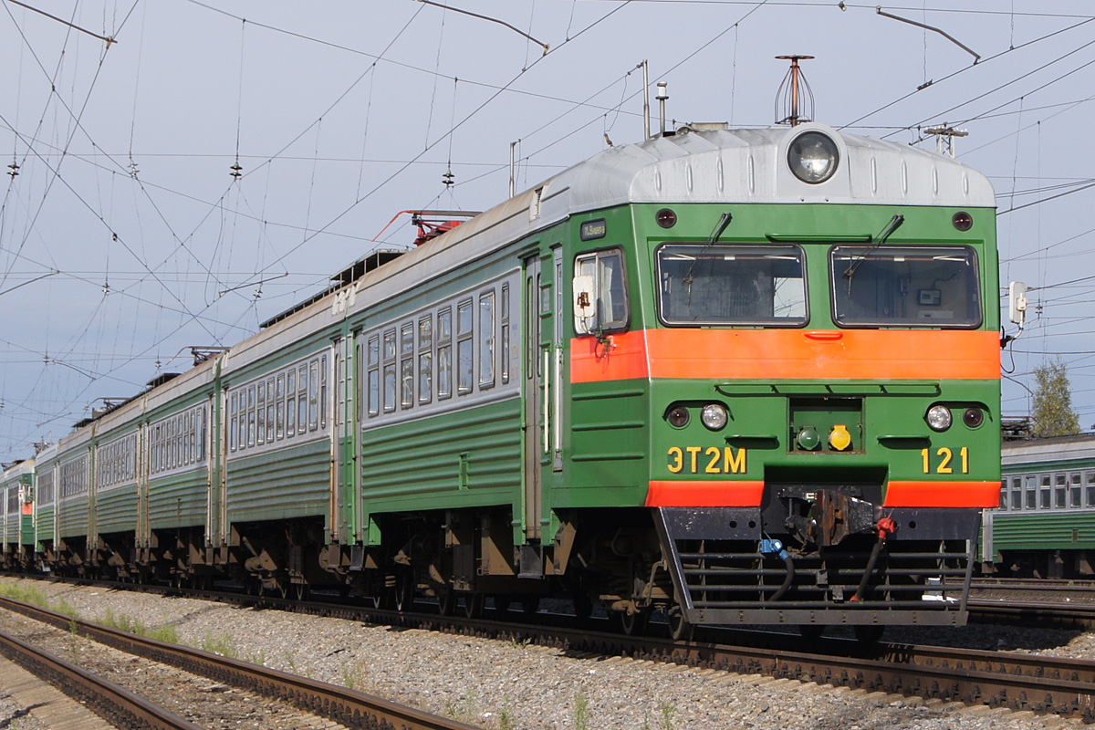 File:ЭТ2М-116, Россия, Новгородская область, станция Малая Вишера (Trainpix  70867).jpg - Wikimedia Commons