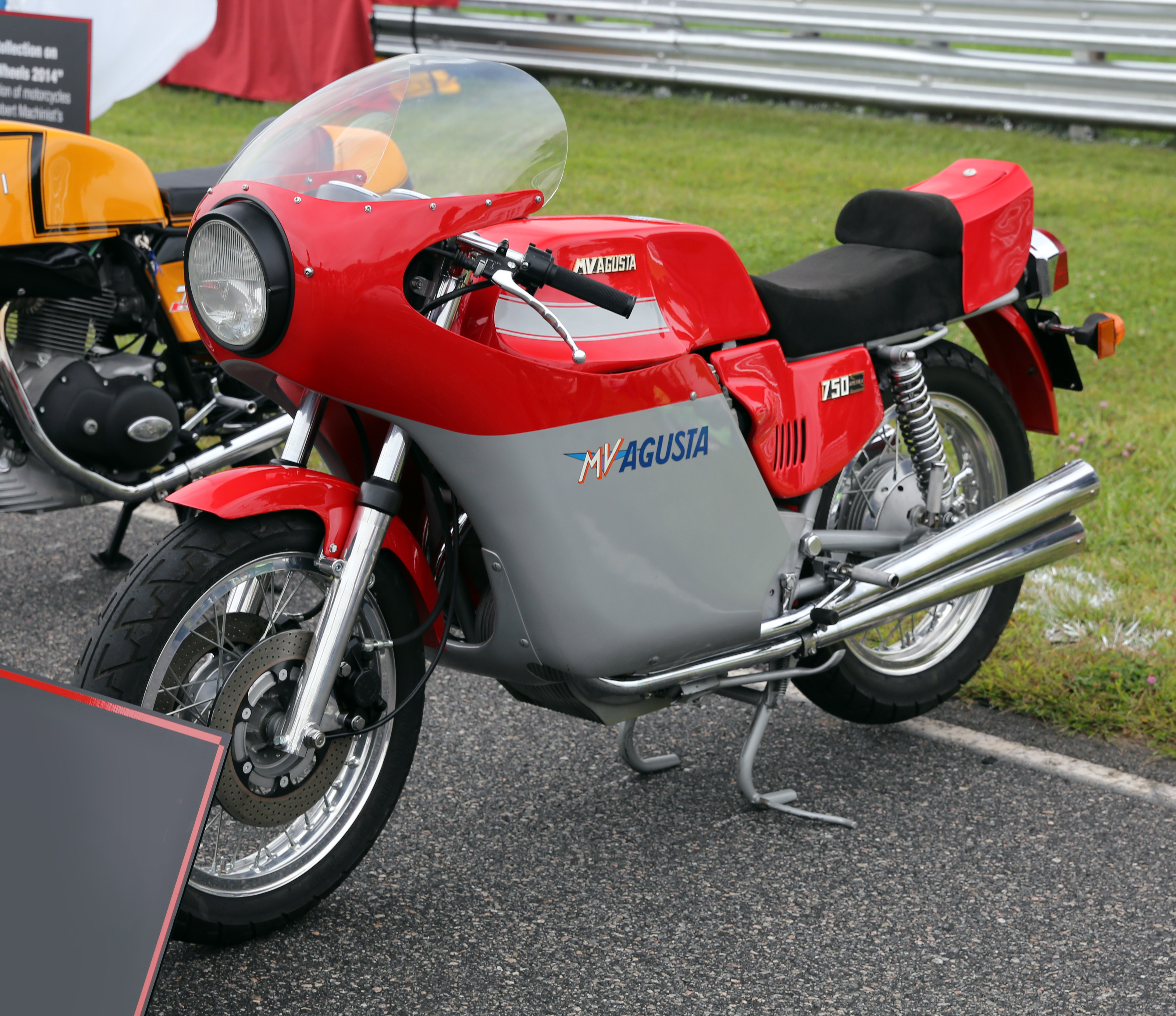 MV Agusta 750s America