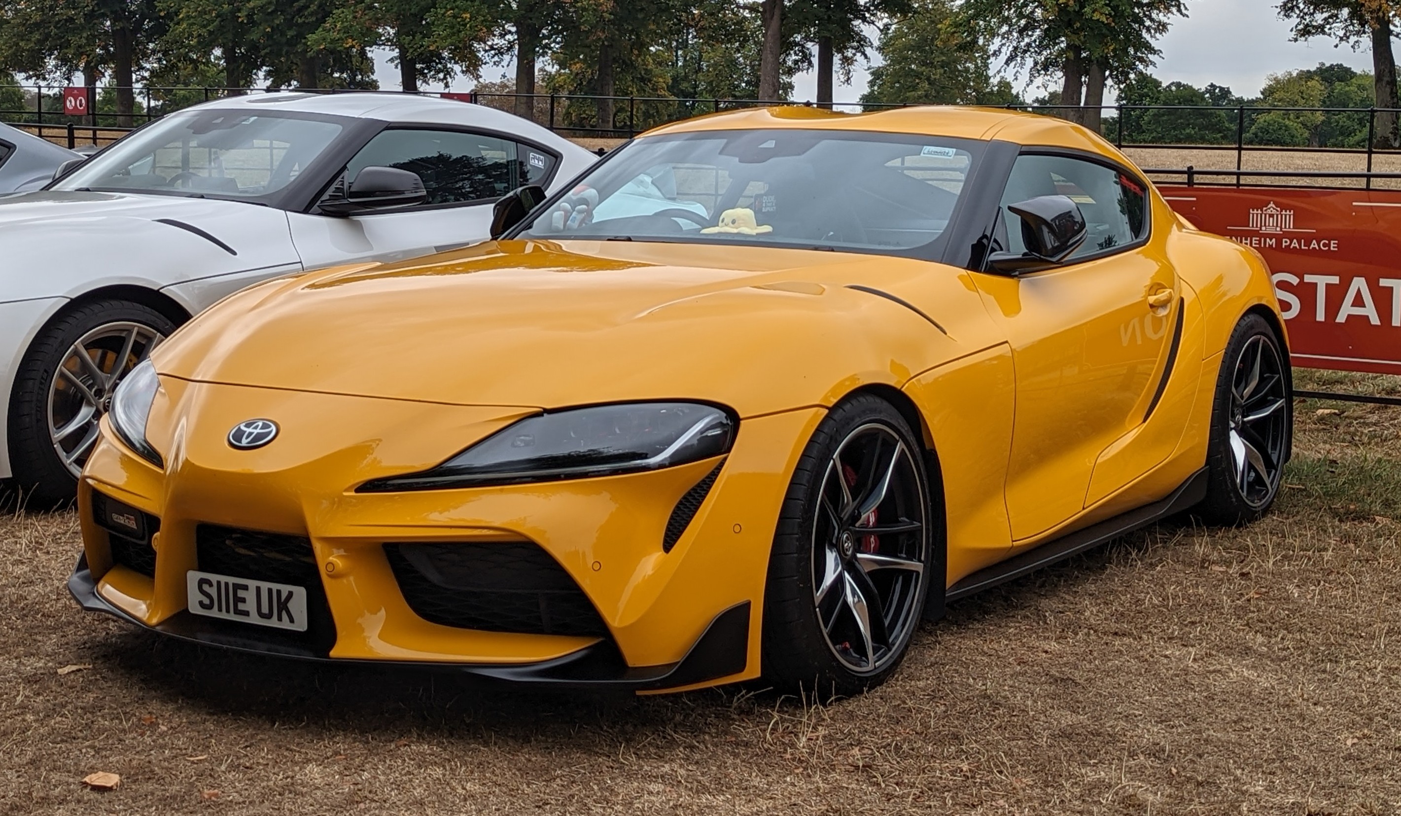 Toyota Supra ft1 Золотая