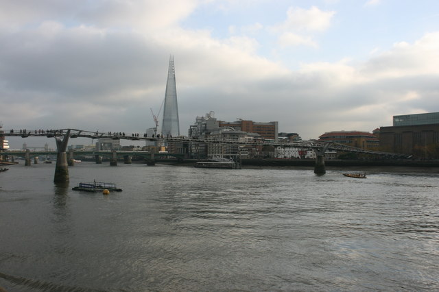 File:A view down river - geograph.org.uk - 3399805.jpg