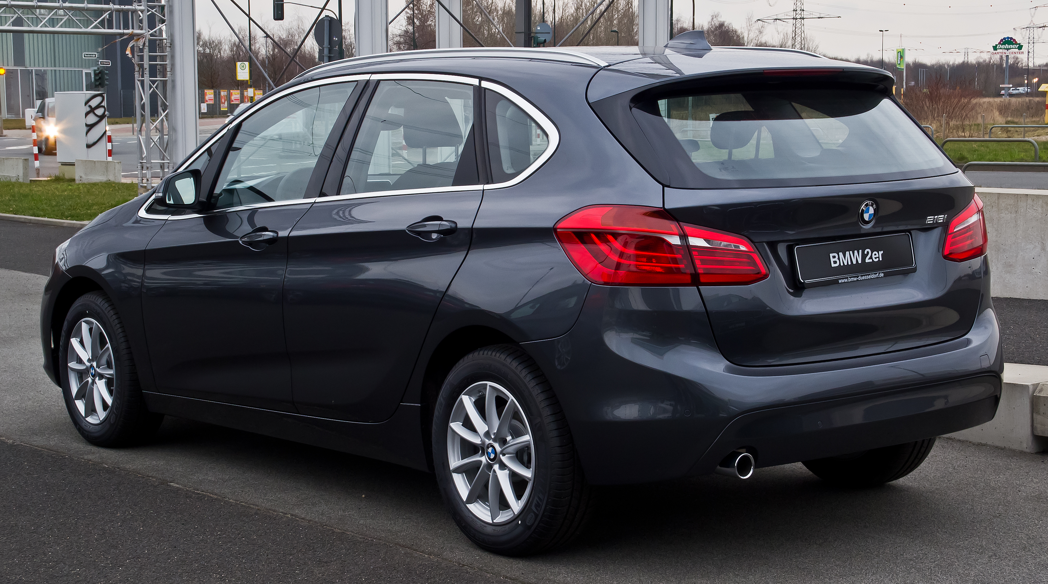 Bmw 218i фото