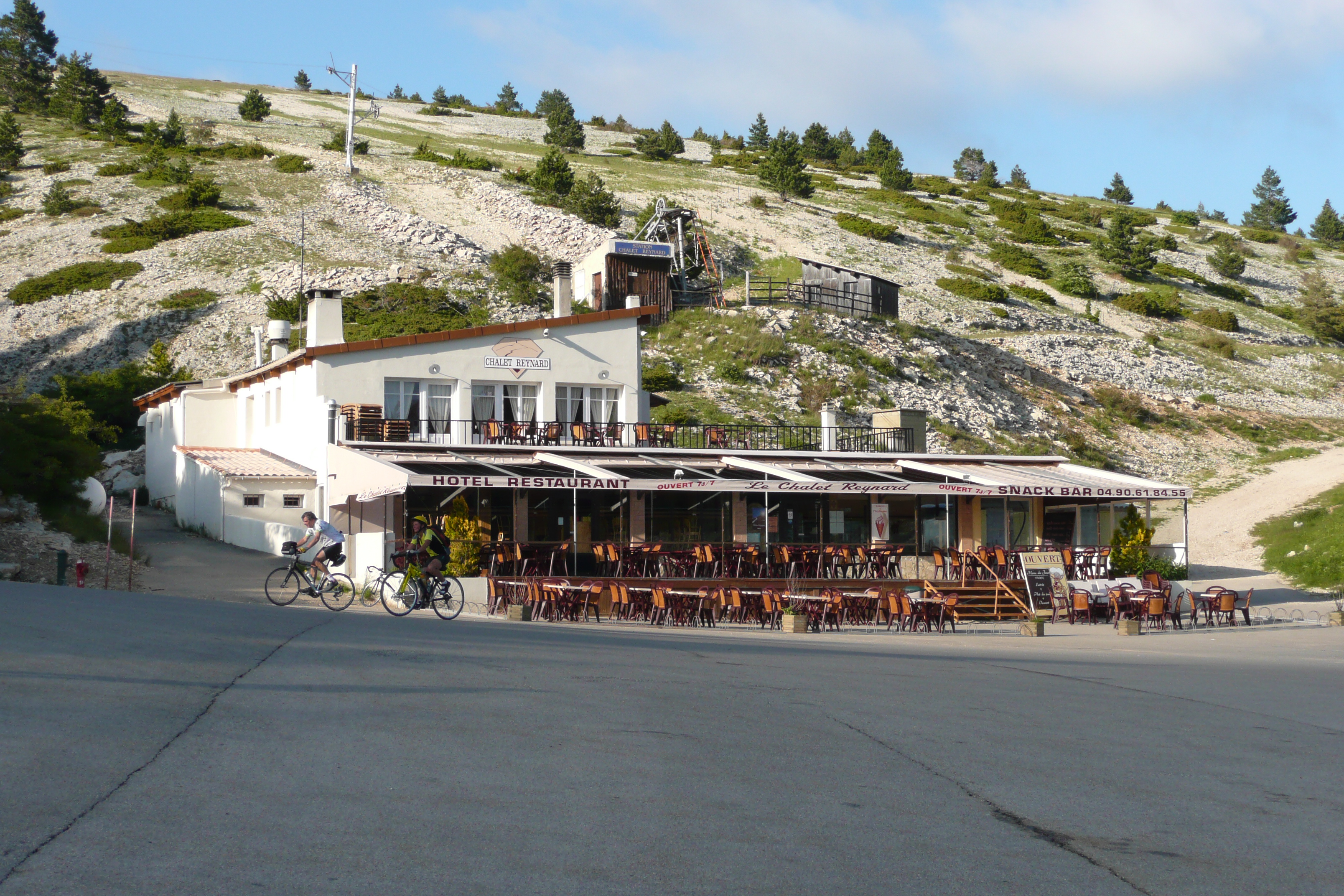 Chalet_Reynard_pr%C3%A8s_du_Mont_Ventoux.JPG