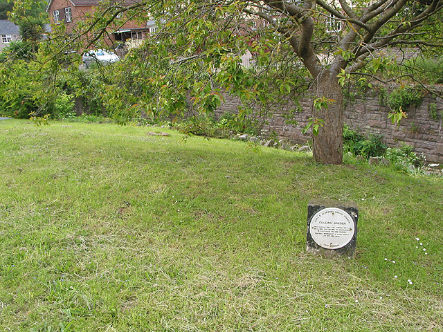 File:Commemorative plaque in Collins' Garden, Blakeney - geograph.org.uk - 811434.jpg