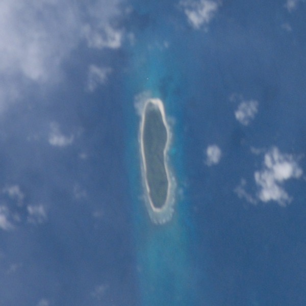 File:Danger Island ISS006-E-23425 (cropped).jpg