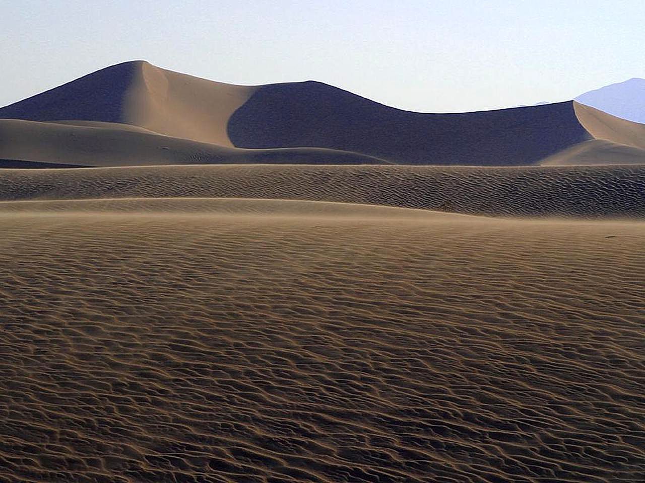 Am desert. Мазари-Шариф Пески пустыни. Кувейт пустыня. Пустыня песок. Кувейт природа.