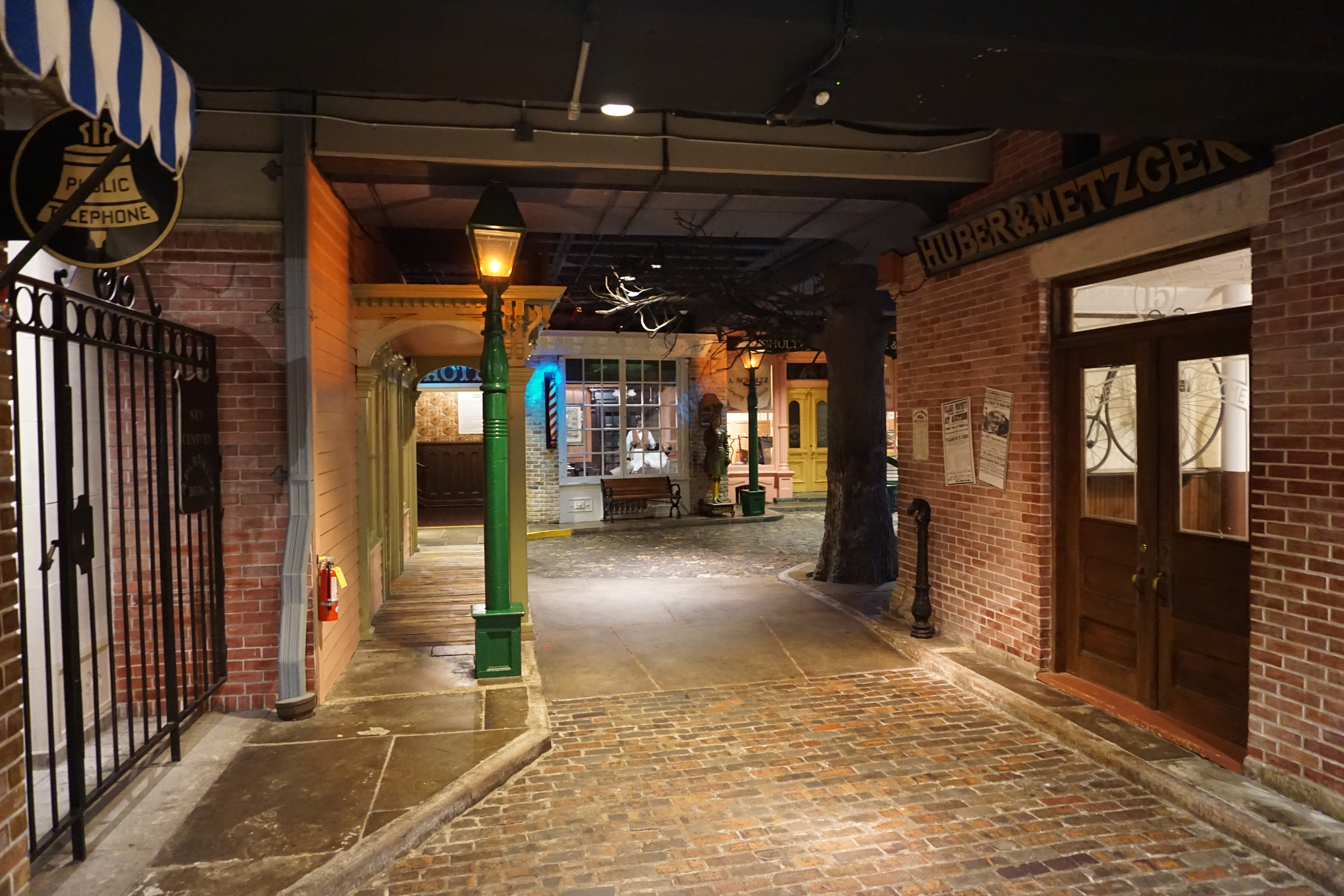 Detroit Historical Museum July 2018 06 (Streets of Old Detroit- 1900s and 1870s).jpg
