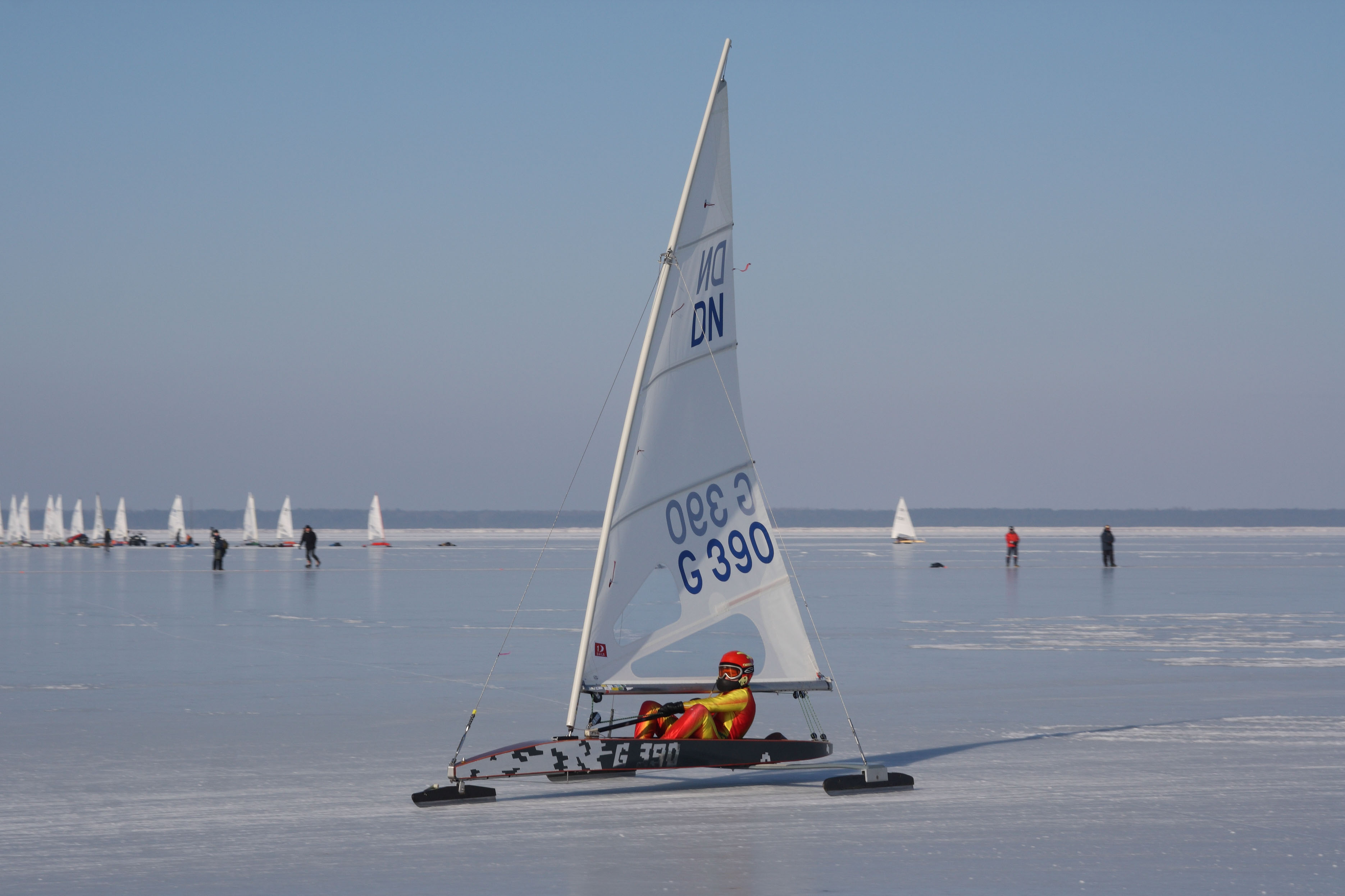 Is Ice Boating Dangerous for a Beginner 