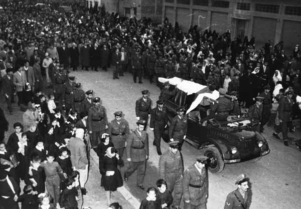 File:Hashem altasi funeral.jpg