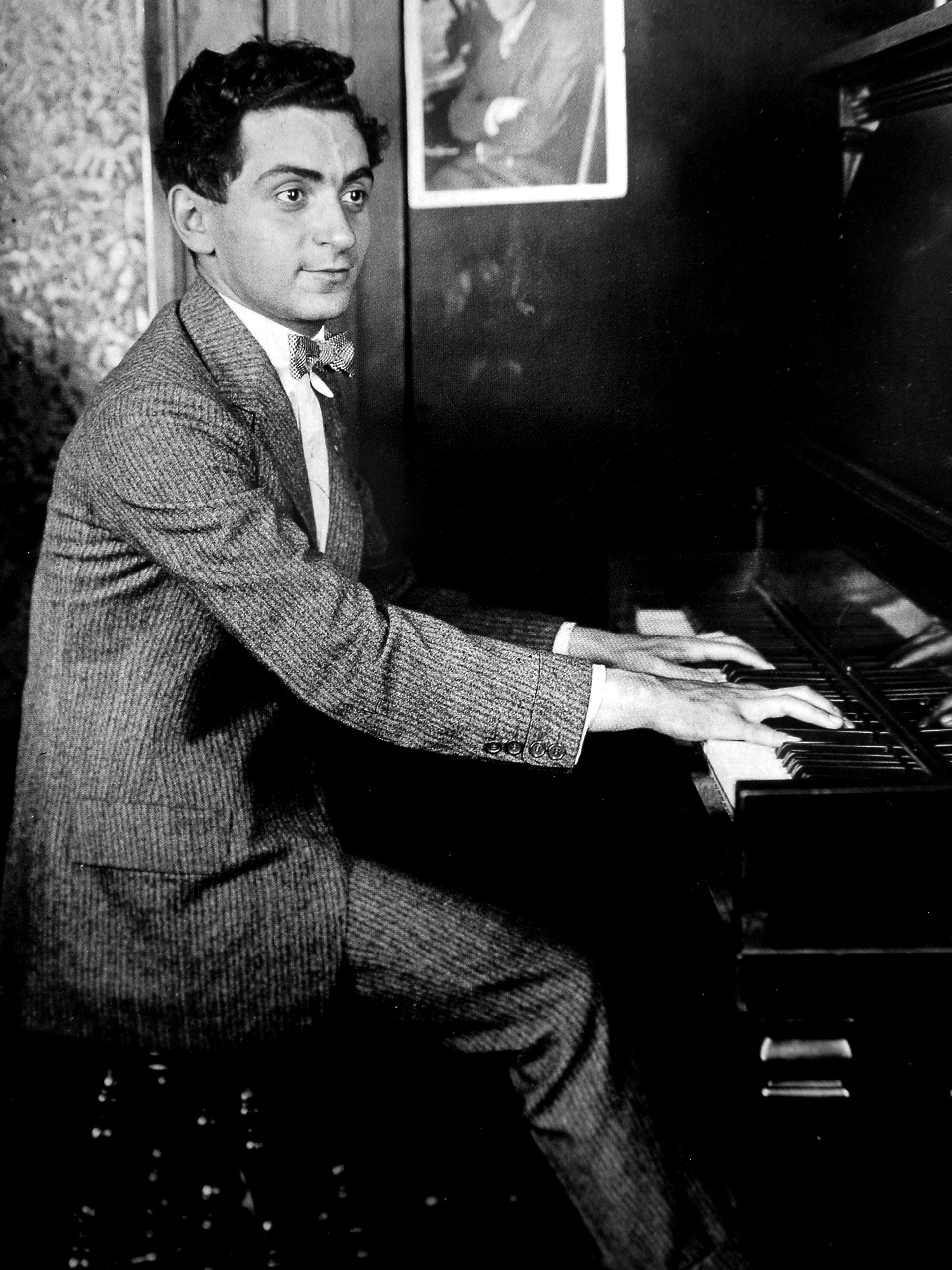 Irving Berlin 1906.jpg