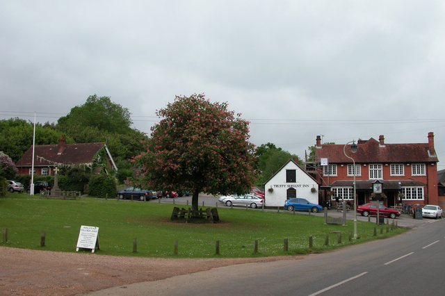 File:Minstead village centre - geograph.org.uk - 191352.jpg