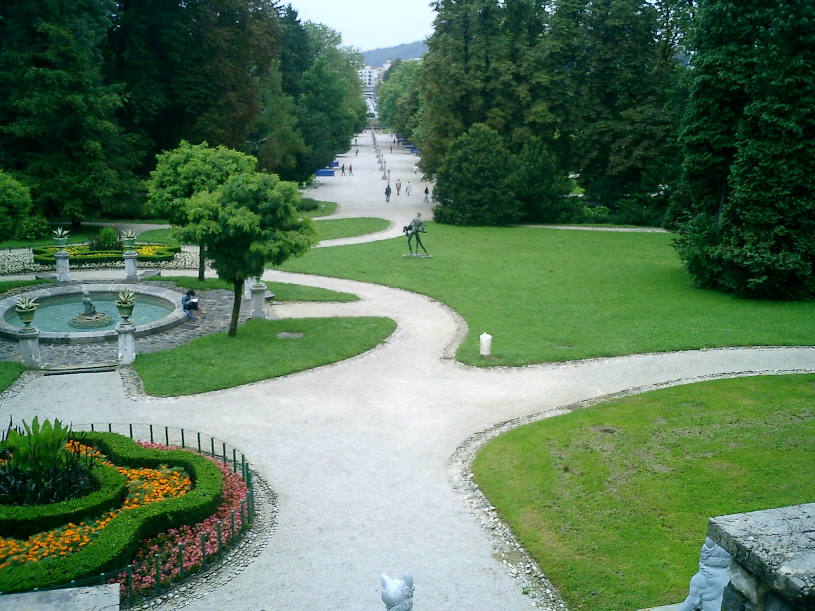 Park_Tivoli_-_Ljubljana_(2).jpg