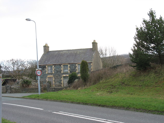 File:Pen-greuor - a small holding on the A4086 - geograph.org.uk - 319153.jpg