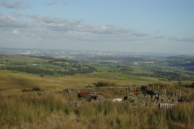 File:Sheepfold south of Lairdside Hill - geograph.org.uk - 1021446.jpg