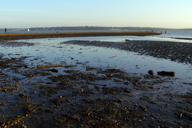 File:Spit between Stone Point and Stansore Point - geograph.org.uk - 1134694.jpg