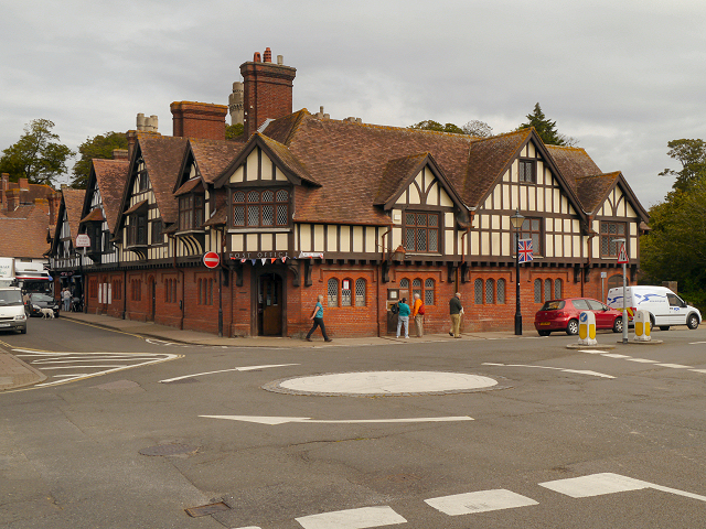 File:Arundel Post Office - geograph.org.uk - 3081918.jpg