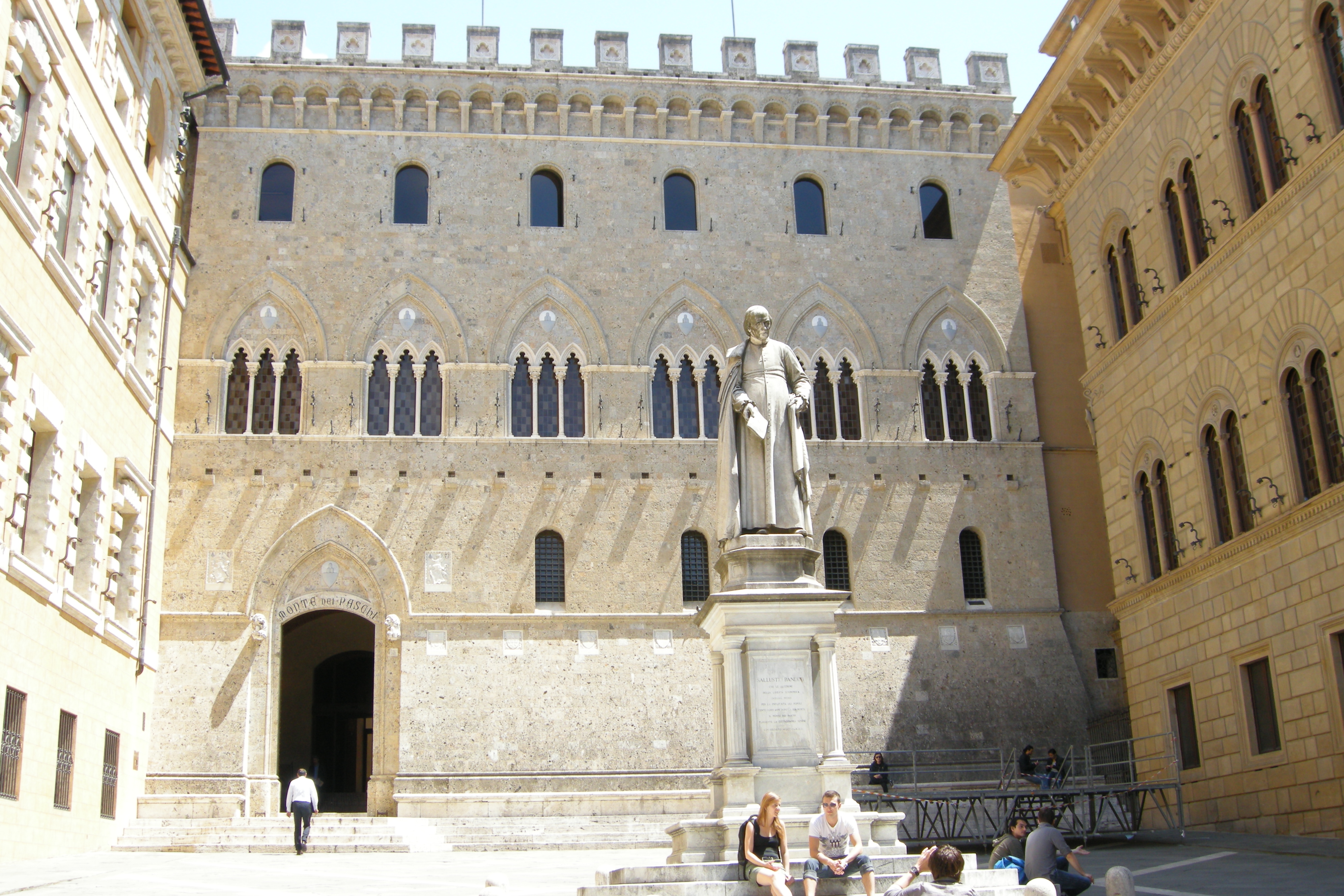 File Banca Monte dei Paschi di Siena. Siena Italy.JPG Wikimedia