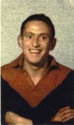 Bob McKenzie (footballer)