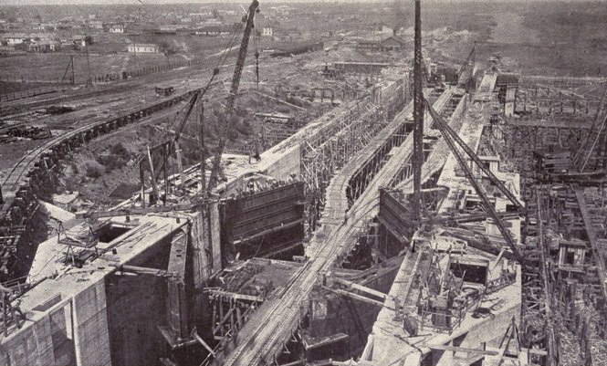 File:Building the Lock New Orleans 1921.jpg