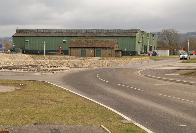 File:Buildings of former RAF Quedgeley (geograph 1952363).jpg