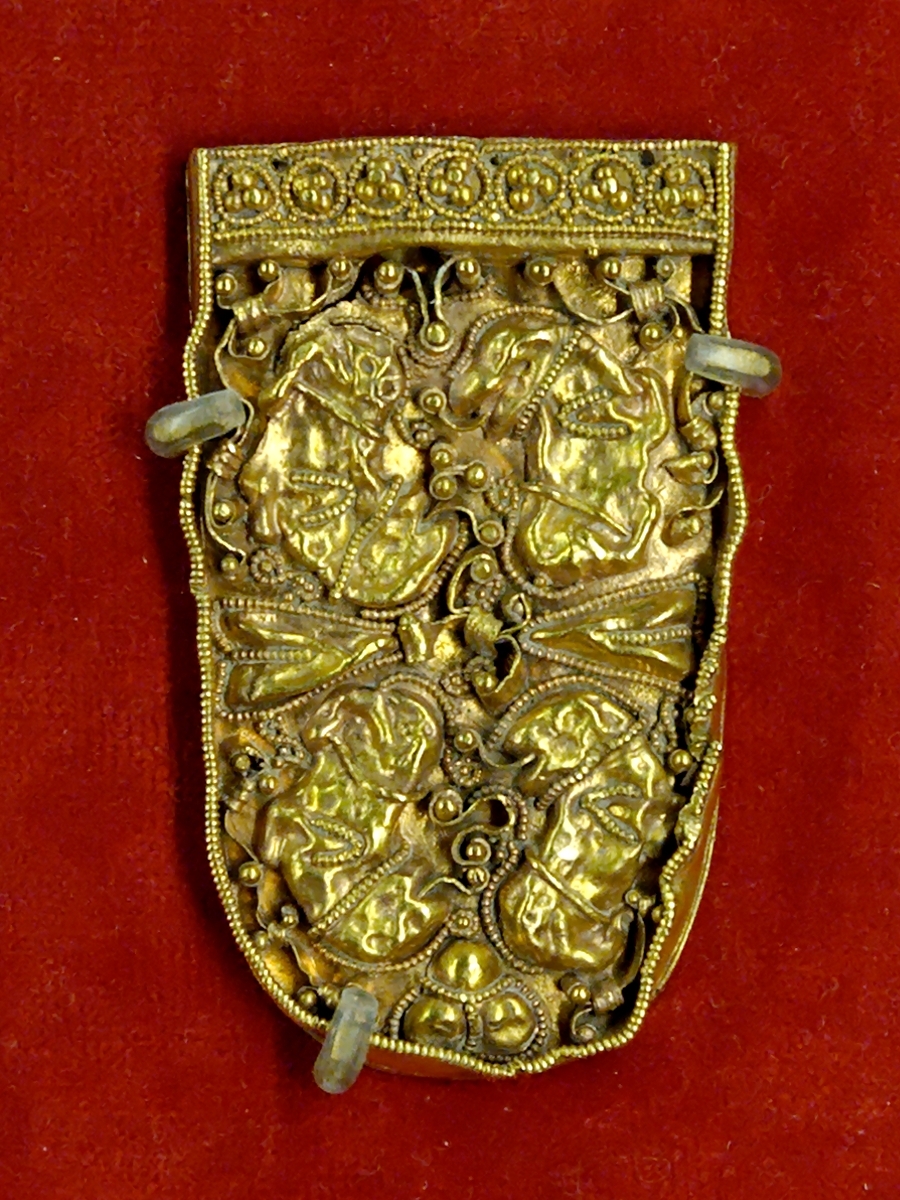 Plaque-boucle, or, [[Empire byzantin