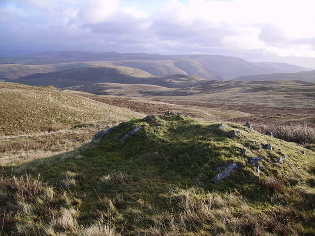 File:Descending Winterscleugh - geograph.org.uk - 303101.jpg