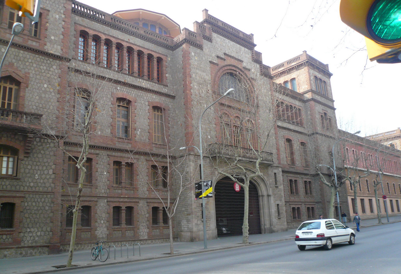 Escuela Universitaria Técnica Industrial (Universidad Politécnica de Catalunya) - Wikipedia, enciclopedia libre