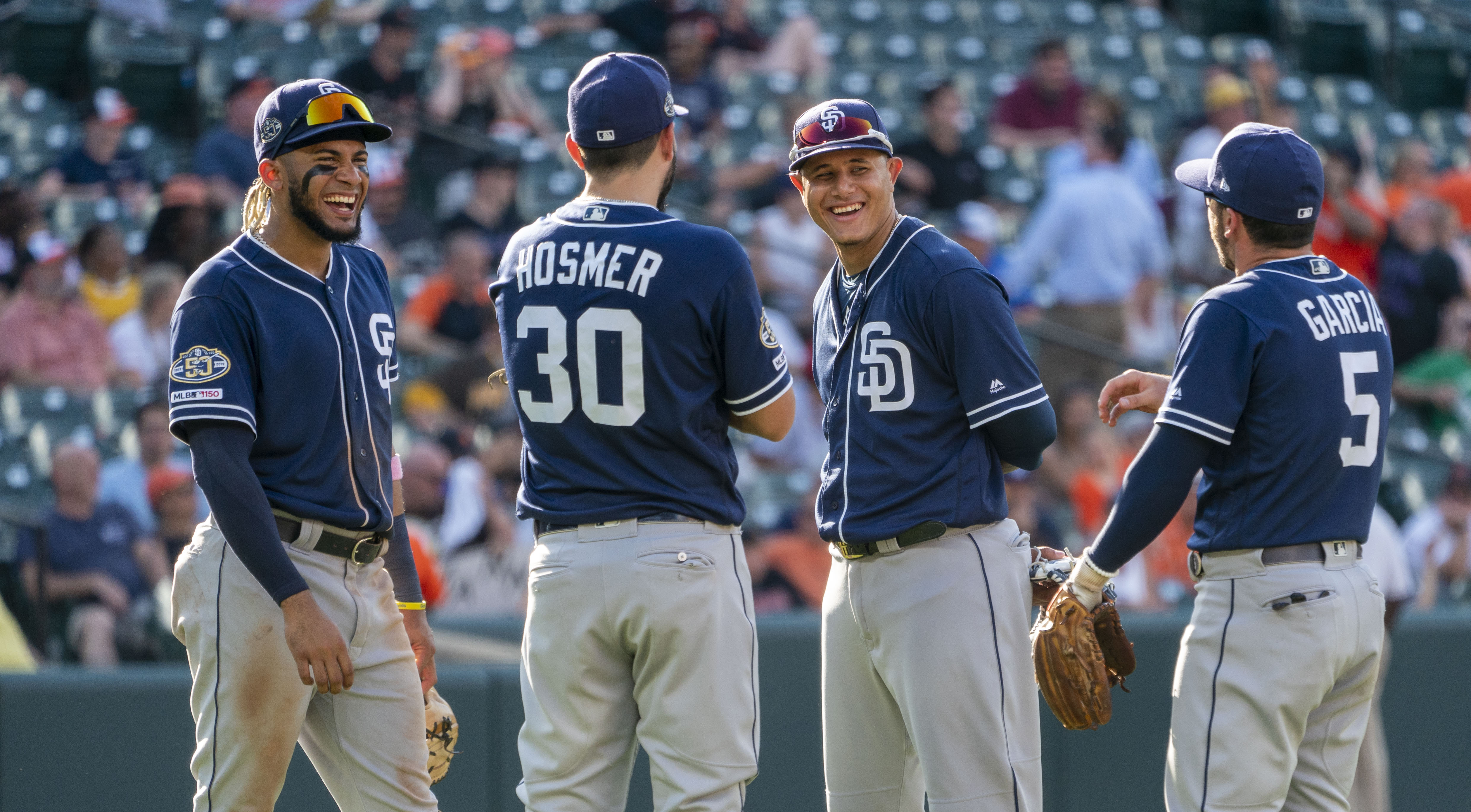 Padres' Manny Machado, Fernando Tatis Jr. scream at each other