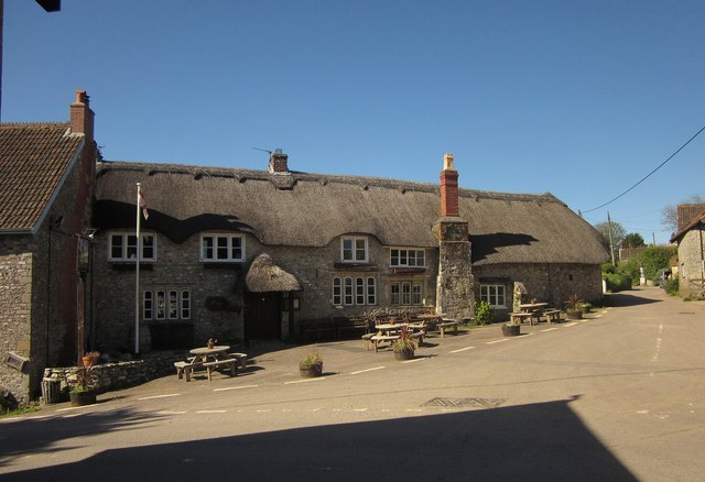 File:George Inn, Chardstock (geograph 3518886).jpg