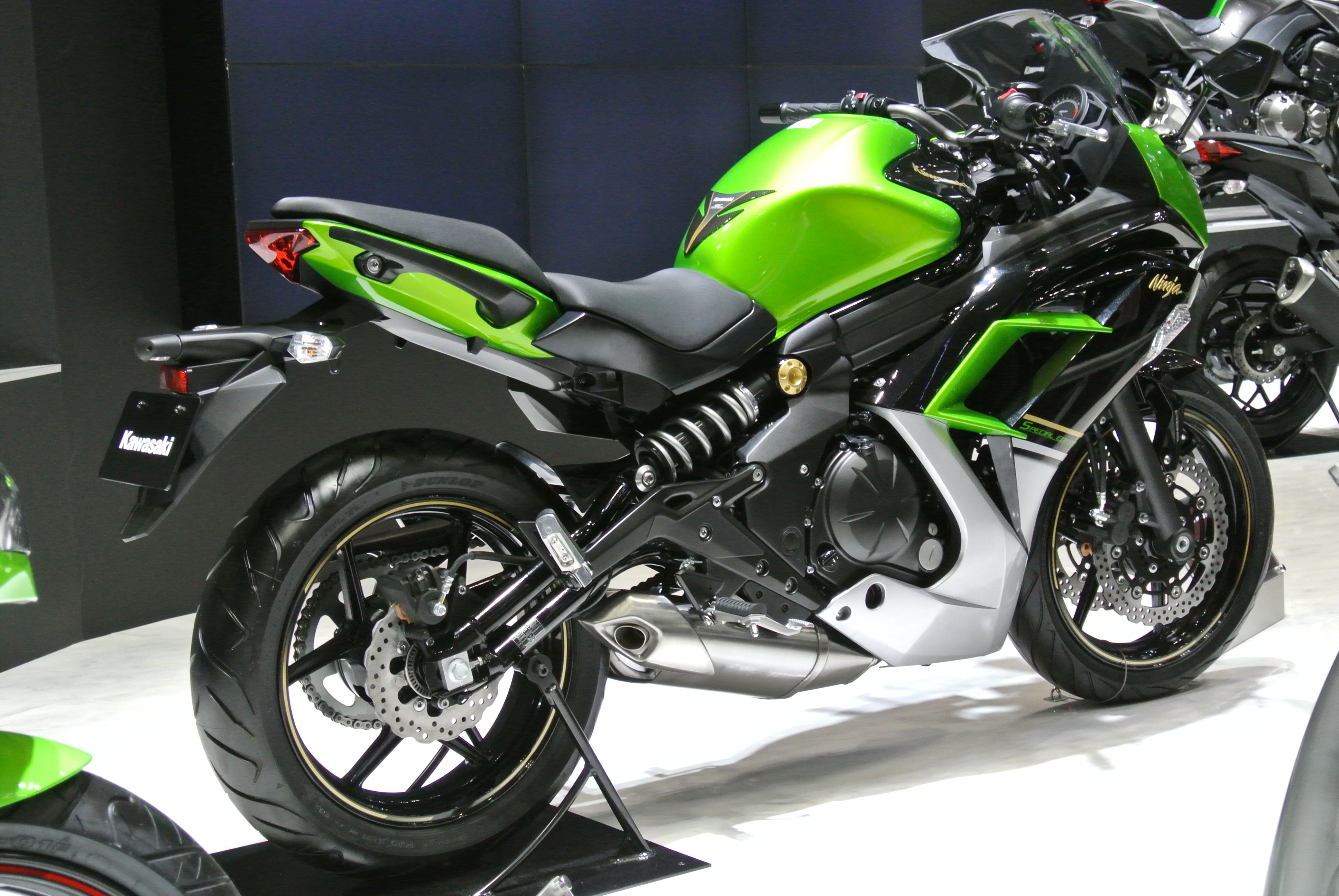 File:Kawasaki Ninja400 Tokyo Motor Show 2013.JPG ...