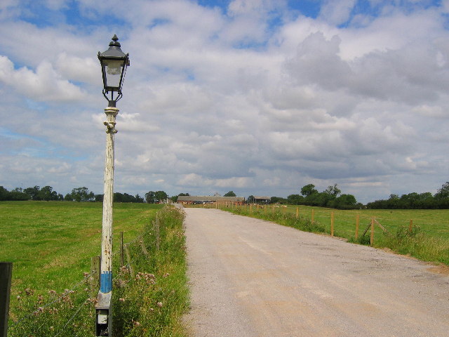 File:Kenley House Farm - geograph.org.uk - 34856.jpg