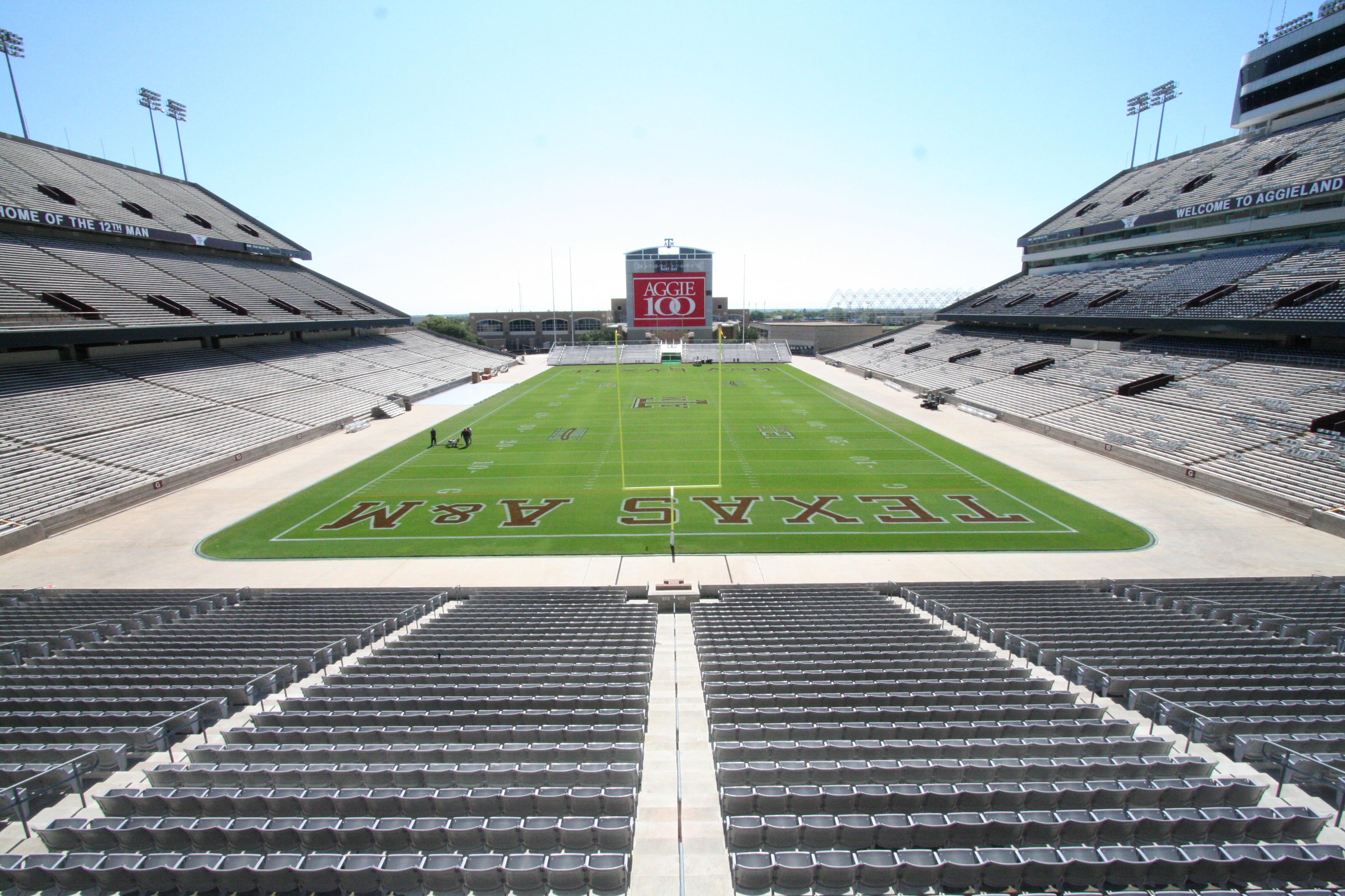 file-kyle-field-empty-2006-jpg-wikipedia